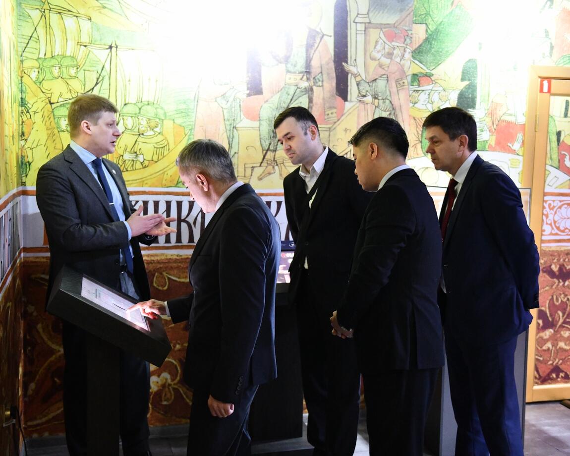 Исторический парк «Россия – Моя история» посетили генеральные консулы Таджикистана, Узбекистана и Киргизии