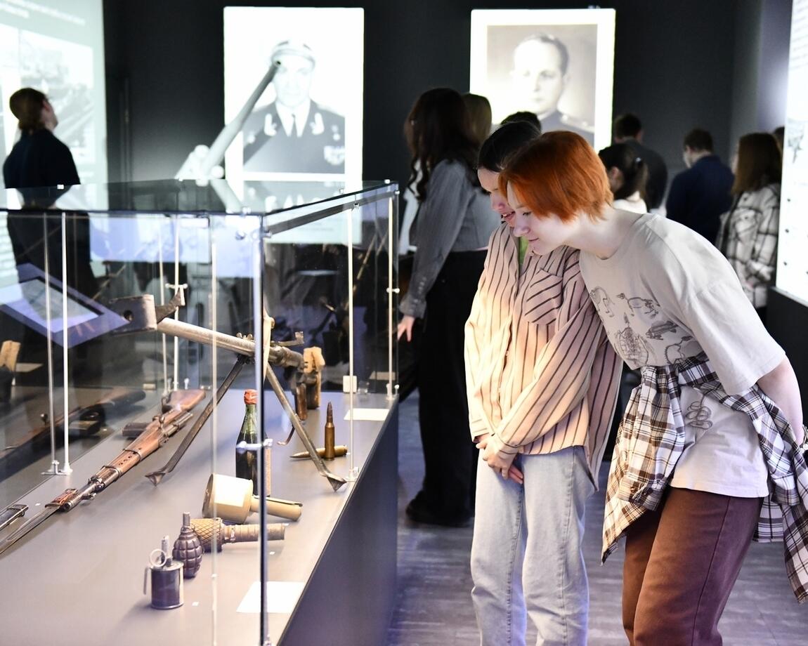 3 сентября в 14:00 в историческом парке пройдёт экскурсия по выставке «Летопись истории Сибирского воинства»